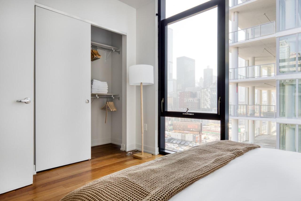 Apartment River North 1br W Gym Lounge Roof Nr Riverwalk Chi-901 Chicago