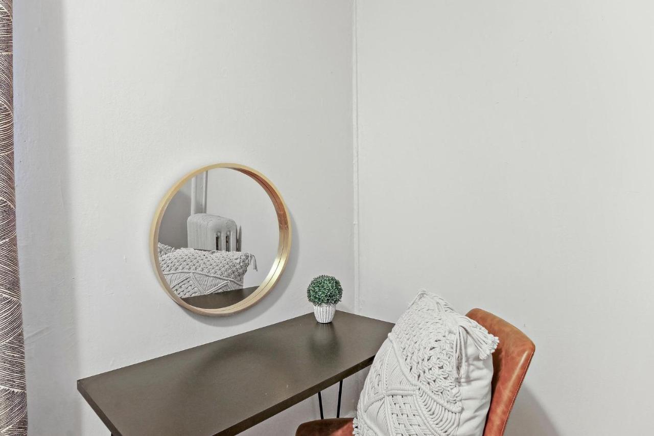 2br Comfy & Artistic Outfitted For Comfort - Francisco 1 Apartment
