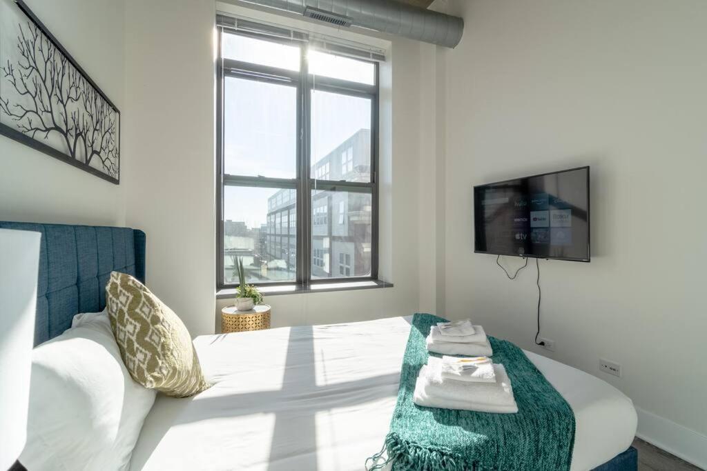Chicago 2Br Suite Perfect For Convention And Business Trips Near Mccormick Place, Arena, Soldier Field And Grant Park *