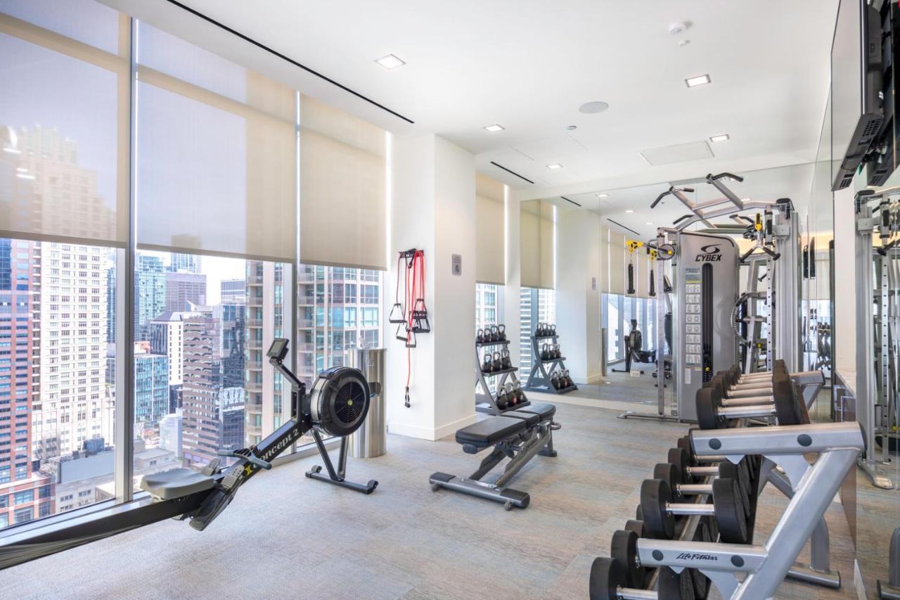 Apartment River N 1br W Gym Wd Nr Mag Mile By Bluegound Chi-127 *
