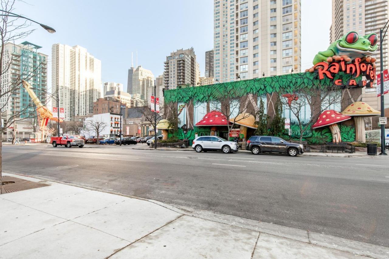 River N 1br W Gym Pool Nr L Stop Beach Chi-362 Apartment Chicago