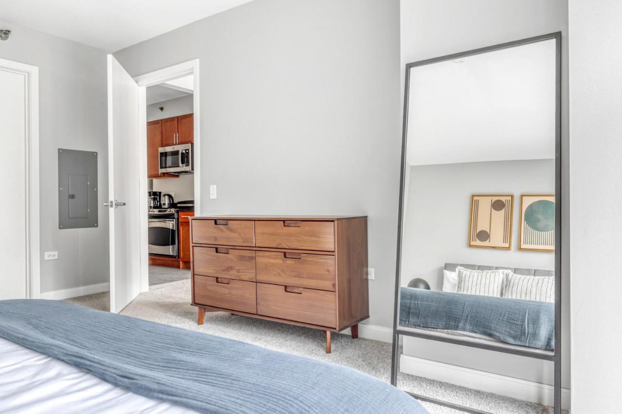 Loop 1br W Pool Gym Lounge Nr Riverwalk Chi-635 Apartment