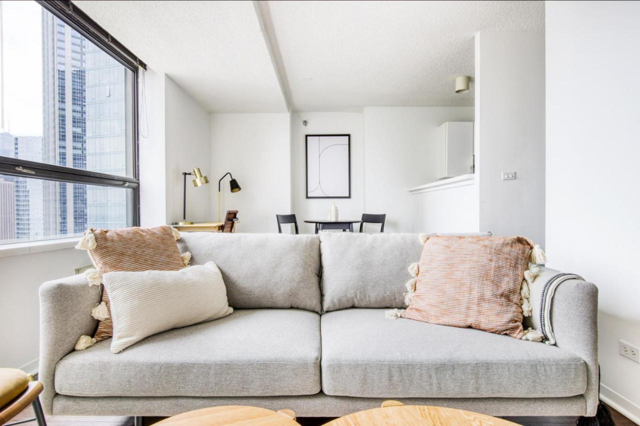 Streeterville Studio W Gym Pool Nr Navy Pier Chi-410 * Chicago