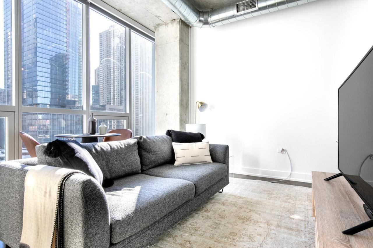 River N 1br W Gym Pool Nr L Stop Chi-357 Apartment *