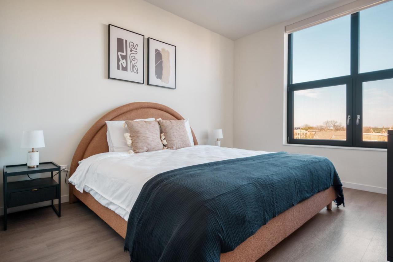 Logan Square 2br W Pool Lounge Gym Nr L Chi-869 *