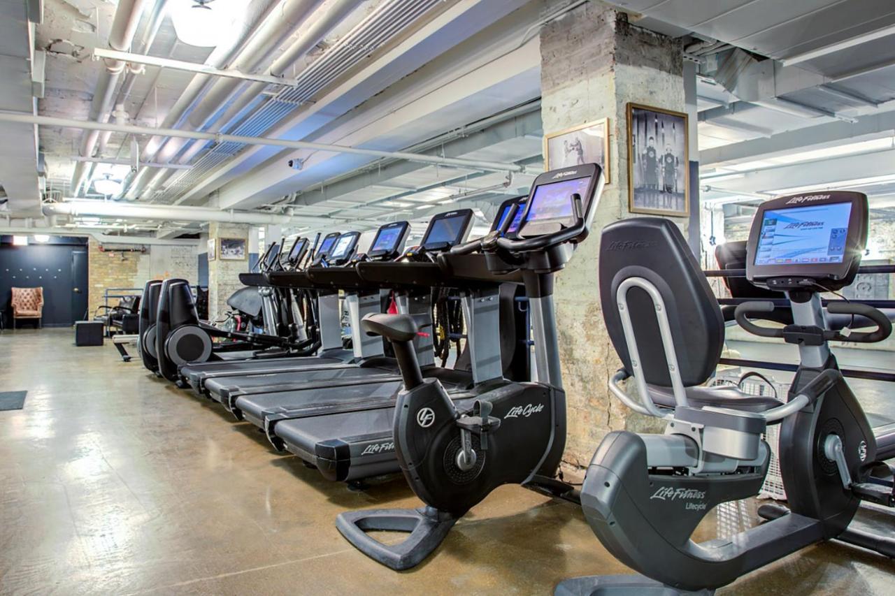 River N 1br W Gym Pool Nr L Stop Chi-357 Apartment