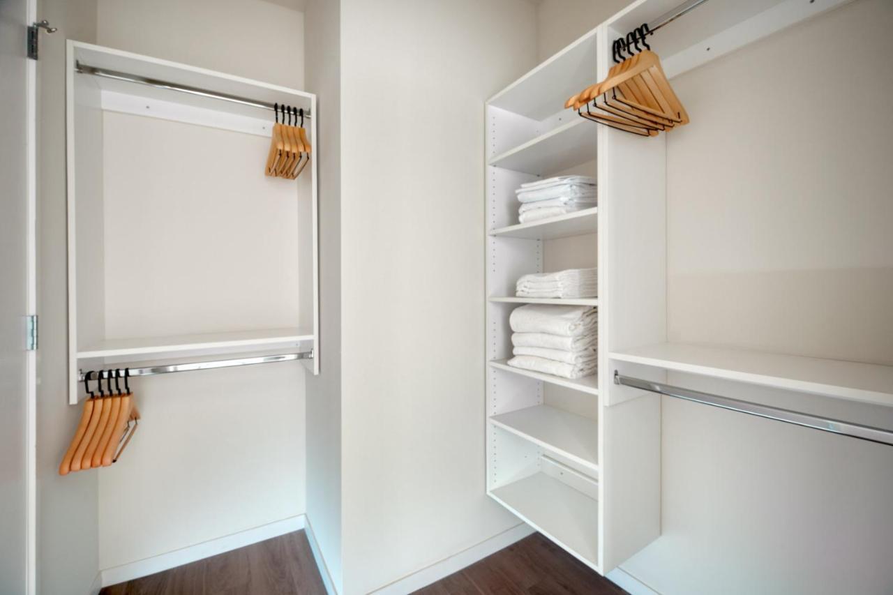 Logan Square 2br W Pool Lounge Gym Nr L Chi-869 *