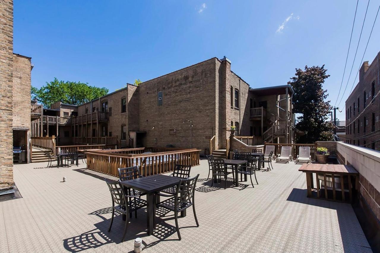 Apartment Lakeview 2br W Courtyard Wd 2 Blocks To L Chi-517 Chicago