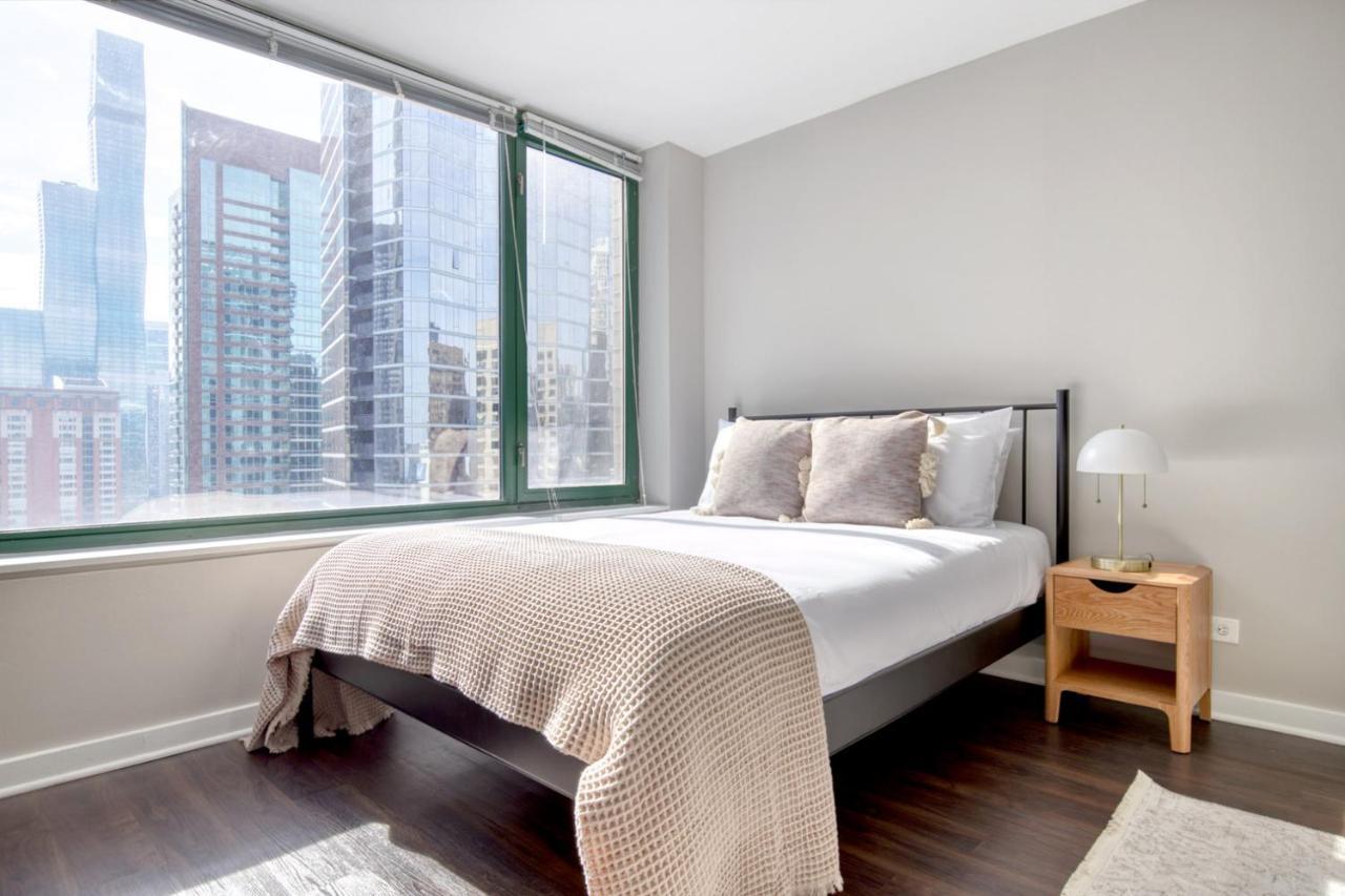 Apartment Streeterville W Pool Gym Nr Park Chi-581