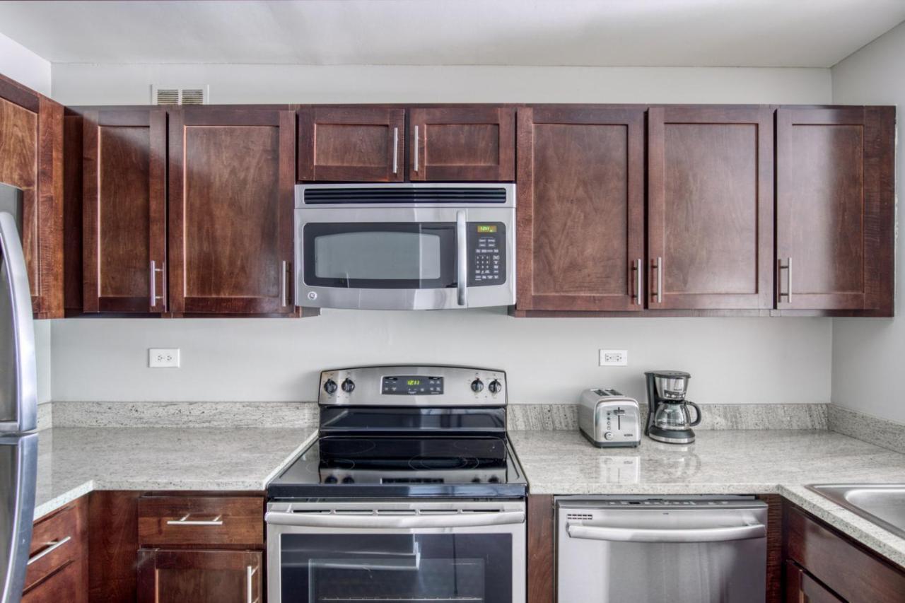 Apartment Streeterville W Pool Gym Nr Park Chi-581 *