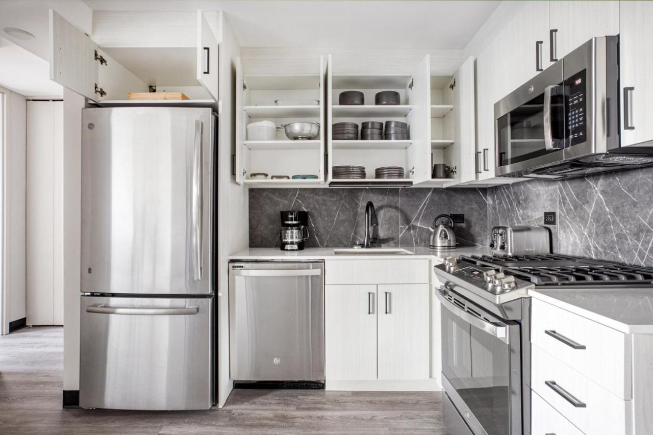 Medical District 1br W Gym Wd 1 Block To L Chi-429 * Chicago