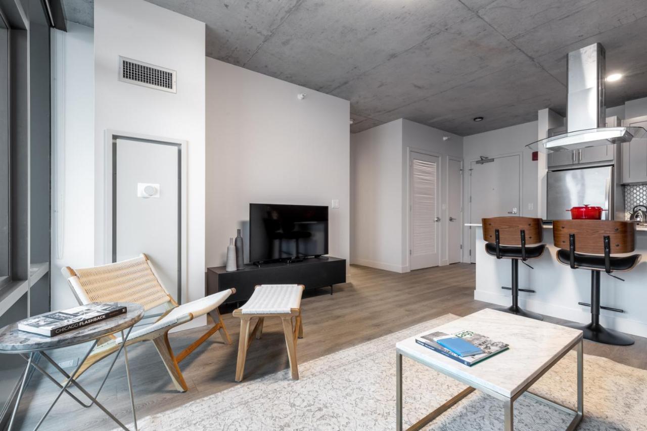 Lakeview 1br W Wd Gym Nr Lakefront Trail Chi-203 Apartment