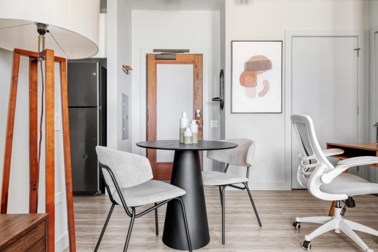 Loop 1br W Lounge Gym Roof Nr L Chi-692 Chicago
