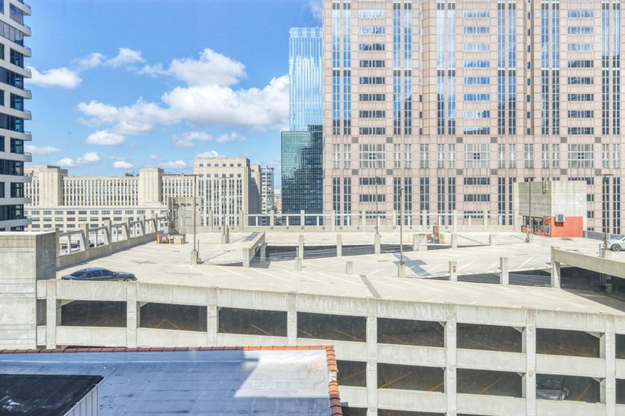 Apartment Loop 1br W Lounge Gym Roof Nr L Chi-692 *