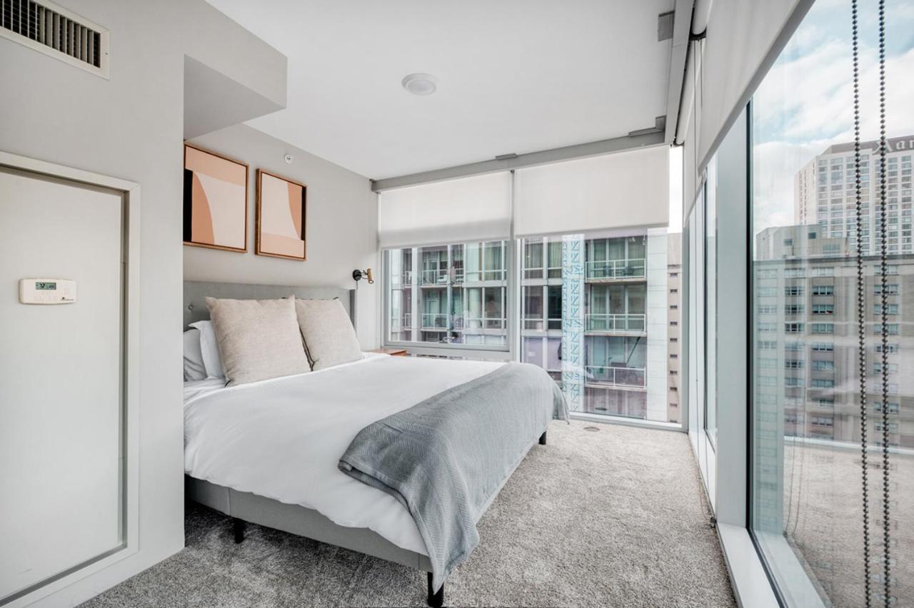 Apartment Streeterville 2br W Pool Gym Nr Riverwalk Chi-881