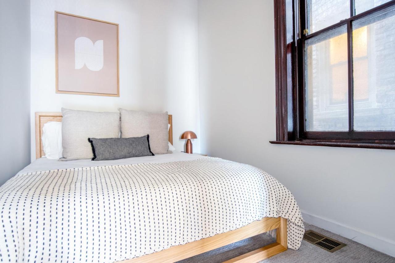 Lincoln Park 2br Nr L Clark St Dining Chi-336 *