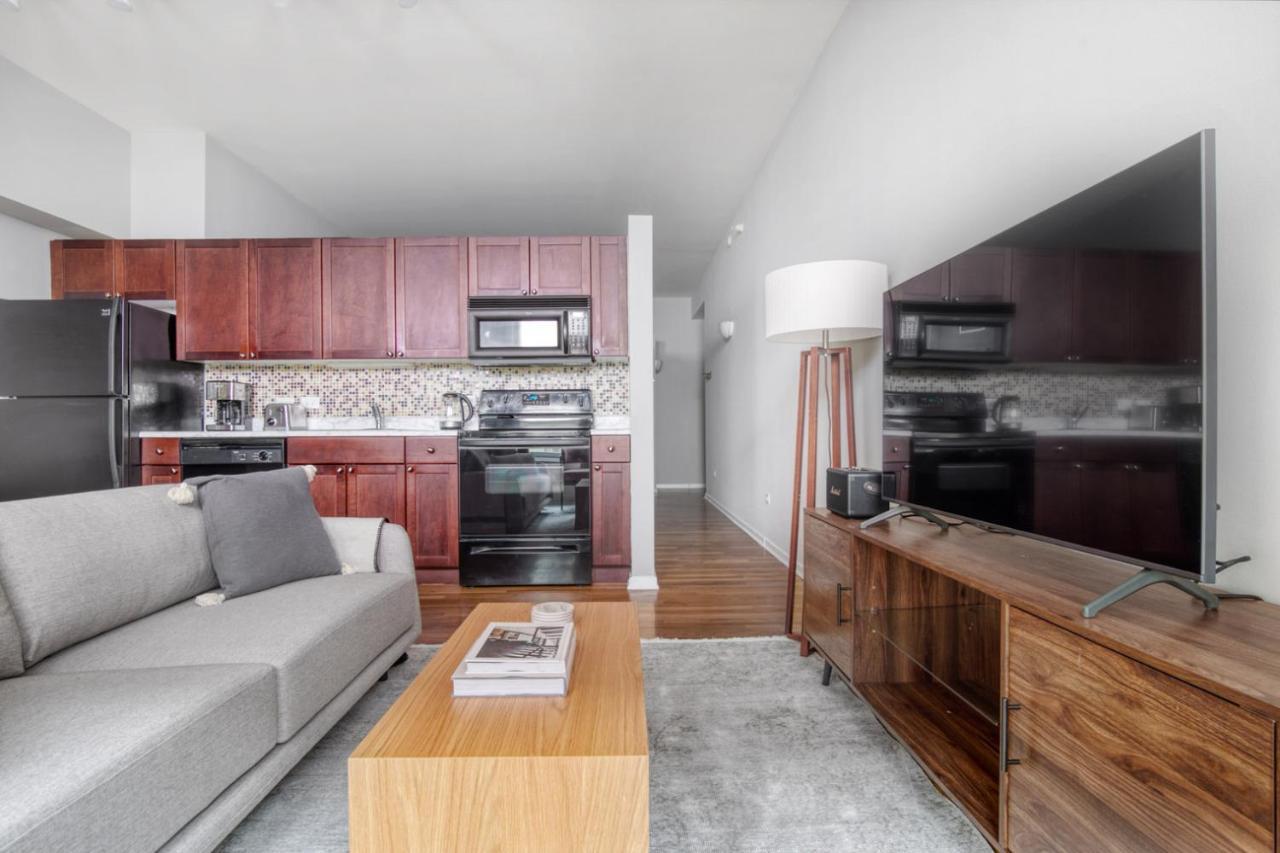 Apartment Lovely Loop 1br W Doorman Gym Nr L Chi-710 *