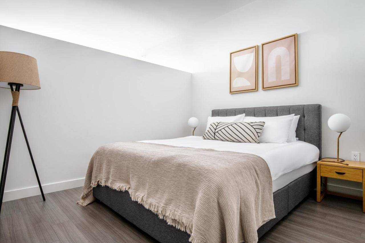 S Loop 1br W Pool Gym Nr Soldier Field Chi-350 Chicago