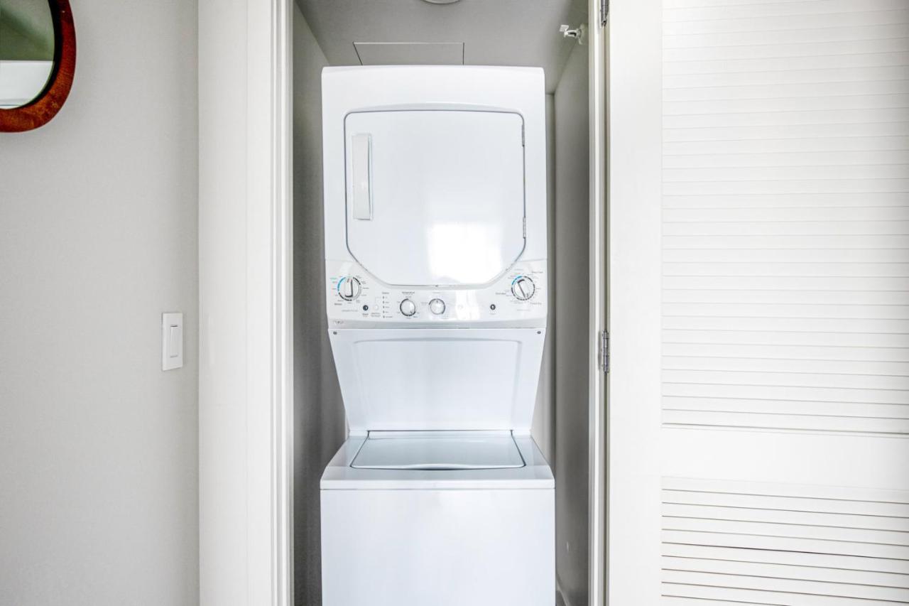 S Loop 1br W Pool Gym Nr Soldier Field Chi-350