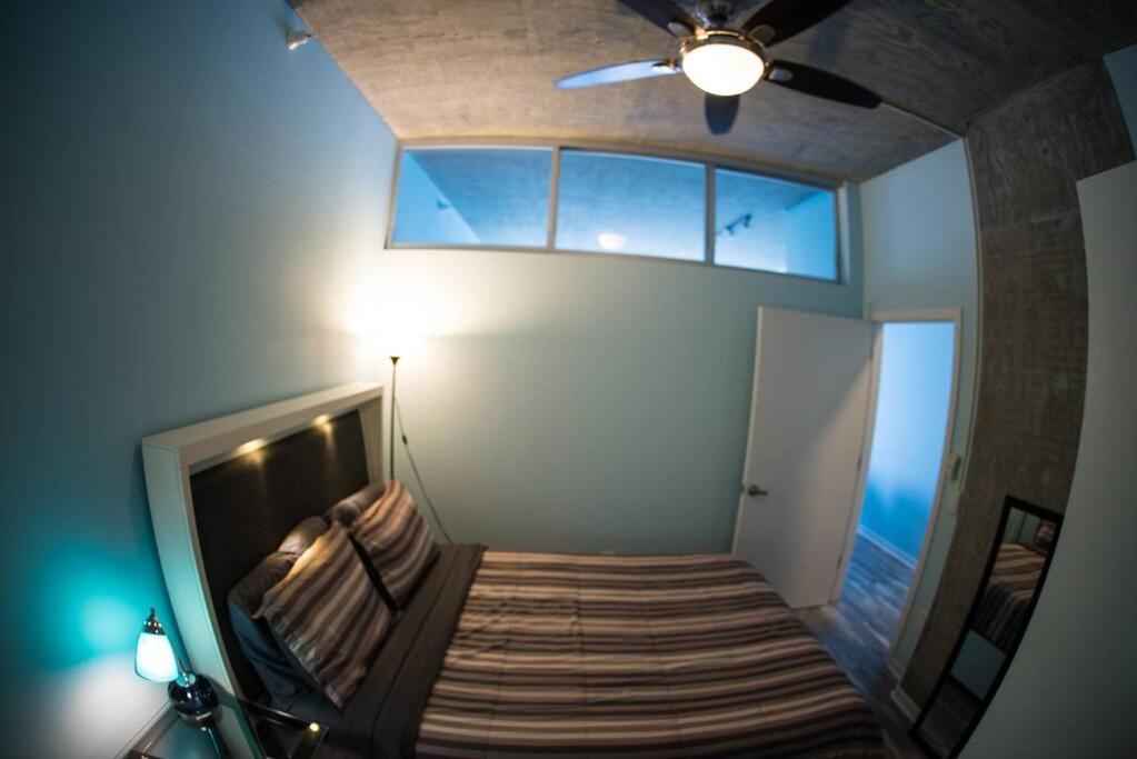 2 Bed 2 Bath Smart Loft In Prime Location