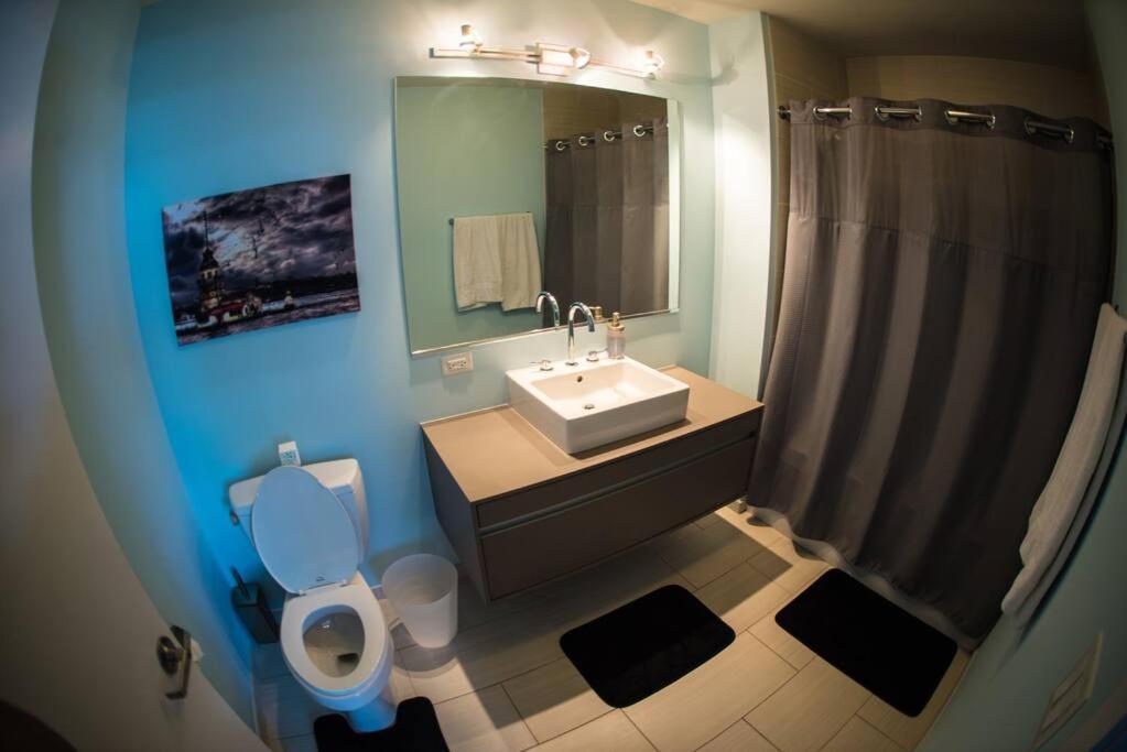 Apartment 2 Bed 2 Bath Smart Loft In Prime Location *