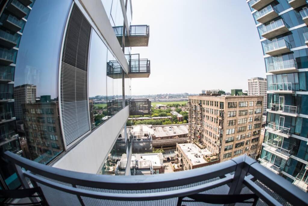 2 Bed 2 Bath Smart Loft In Prime Location *