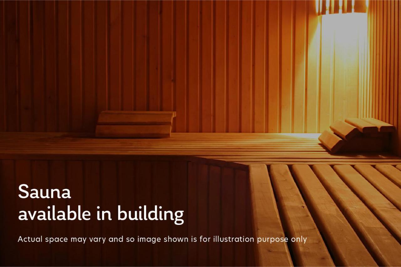 S Loop W Pool Gym Nr Grant Park Chi-739 * Chicago