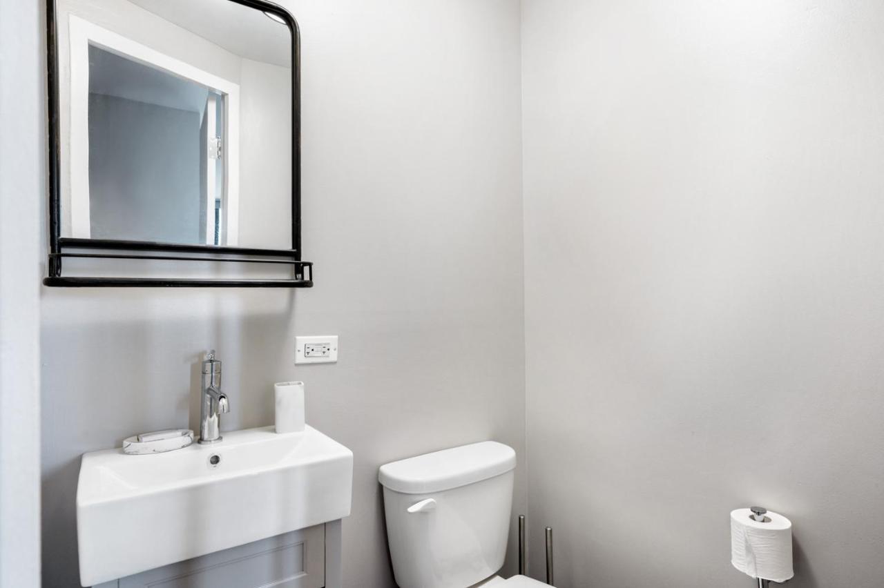 Edgewater 2br Nr Michigan Chi-925 * Chicago