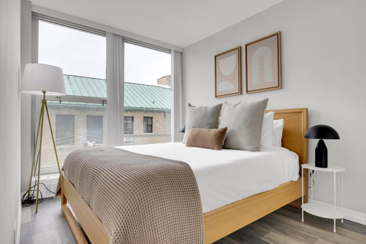 Apartment Edgewater W Gym Deck Lounge Nr L Chi-657 Chicago