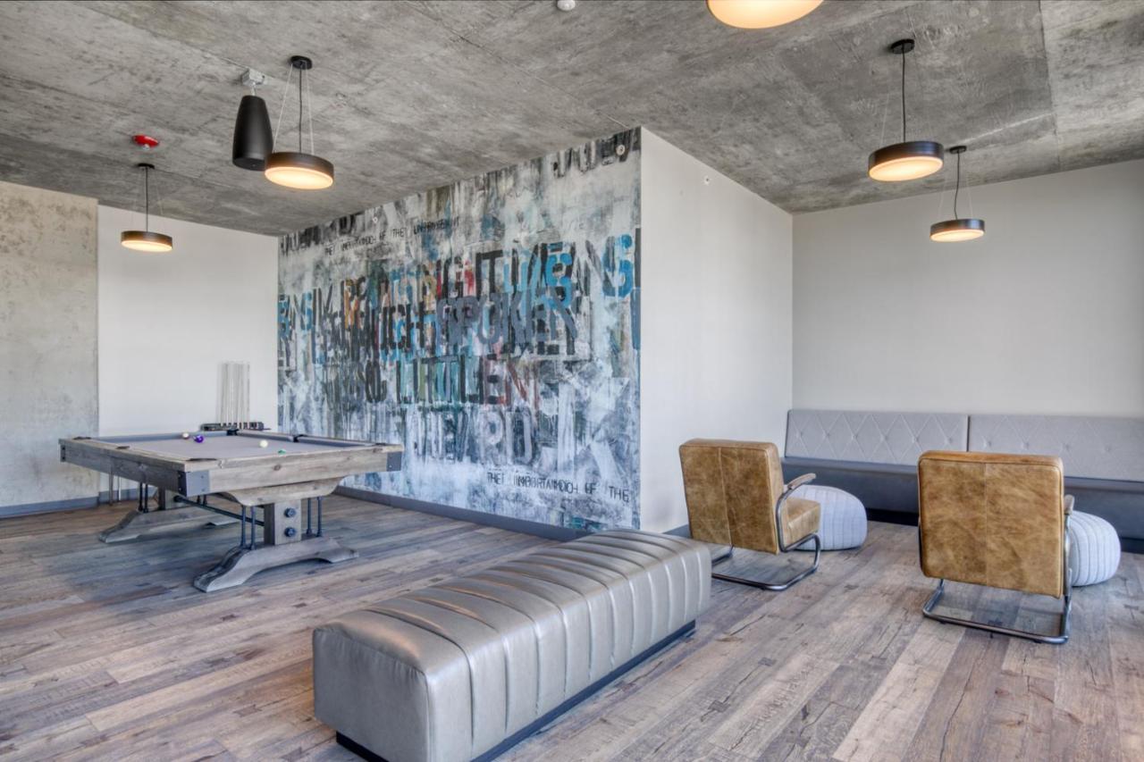 Apartment W Loop 2br W Gym Pool Lounge 2 Blocks From L Chi-489