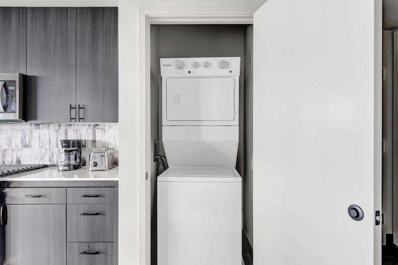 W Loop 2br W Gym Pool Lounge 2 Blocks From L Chi-489 Apartment *