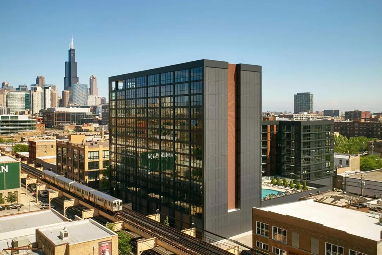 Apartment W Loop 2br W Gym Pool Lounge 2 Blocks From L Chi-489