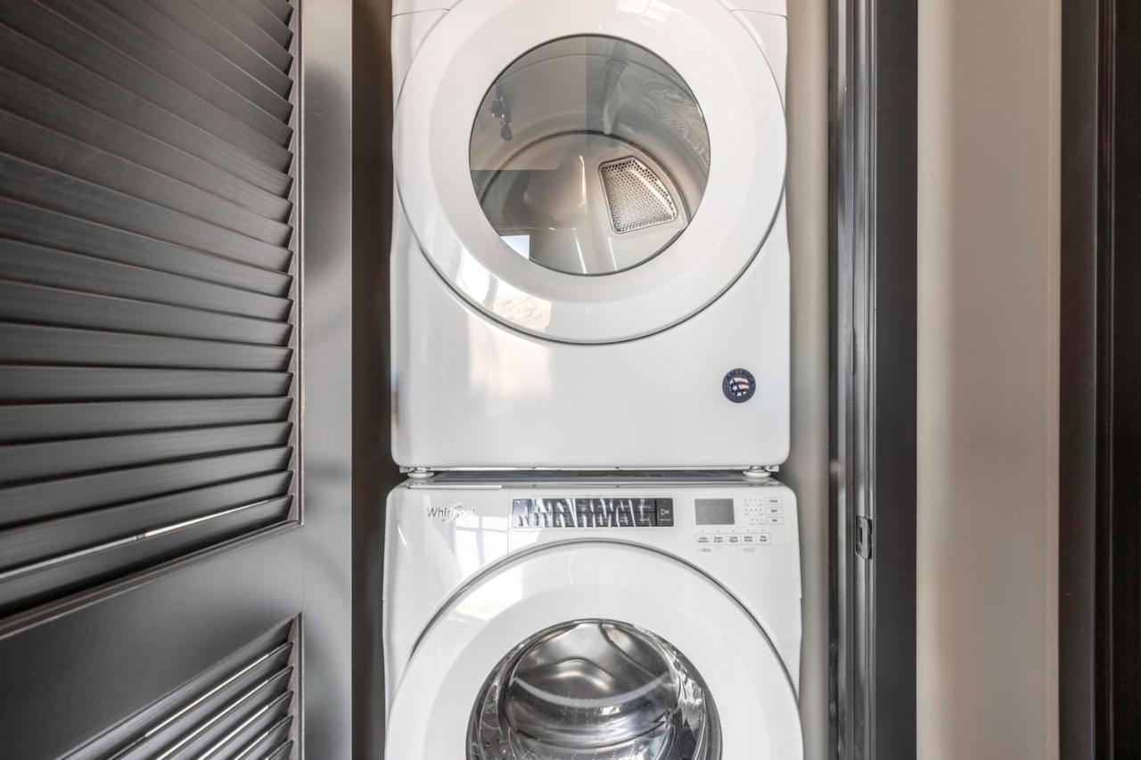 W Loop 1br W Pool Gym Nr Restaurant Row Chi-274 Chicago