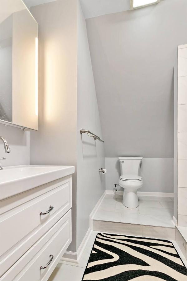 Logan Square - 2b:1b With Den Appartement
