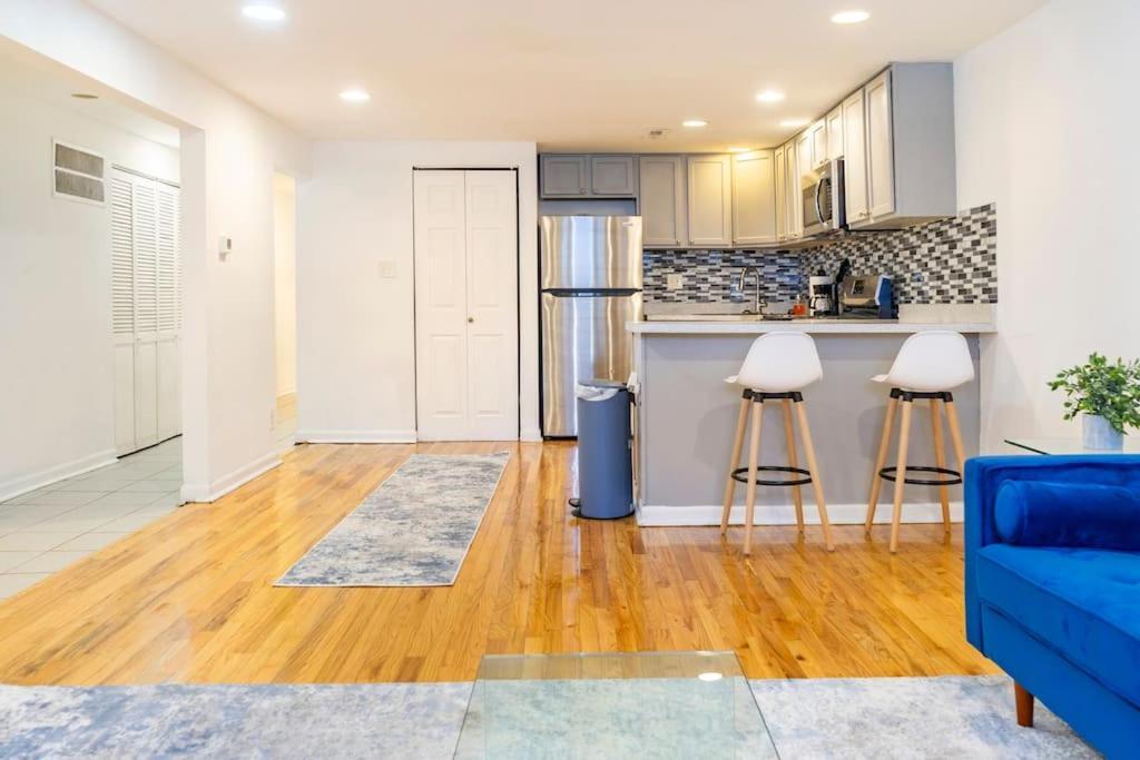 Cozy 2br/2ba Near Downtown-chi Apartment Chicago