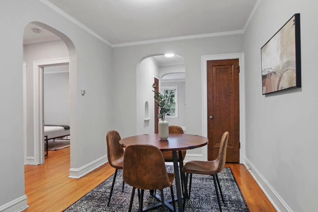 Relaxing 2br With Comfy Bedrooms - Lockwood 3 Chicago