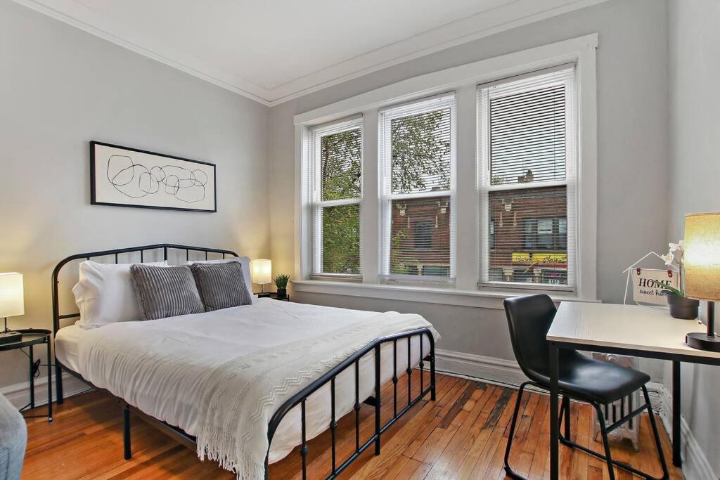Inviting With Well-equipped Kitchen - Milwaukee 2f Apartment Chicago