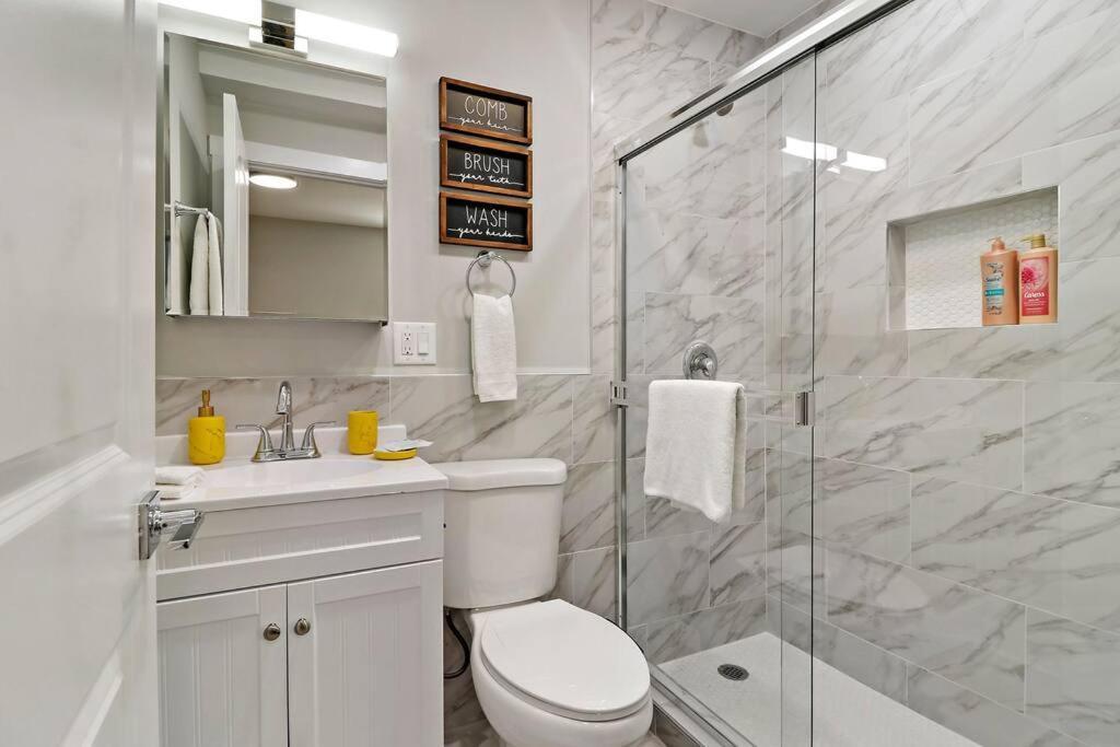 2br Luxurious With In-unit Laundry - Ashland B Apartment