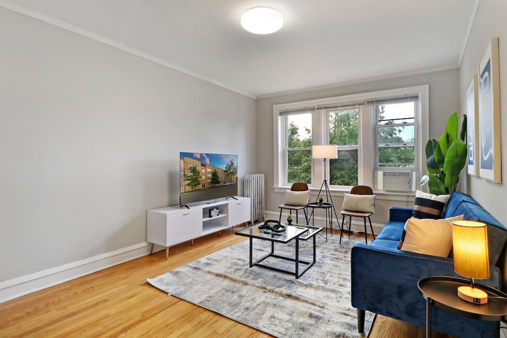 Spacious & Inviting 1br In - Cullom B2 Apartment Chicago