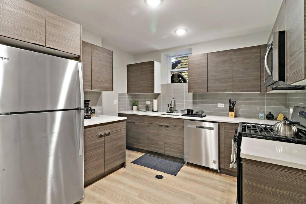 Apartment 2br Luxurious With In-unit Laundry - Ashland B Chicago