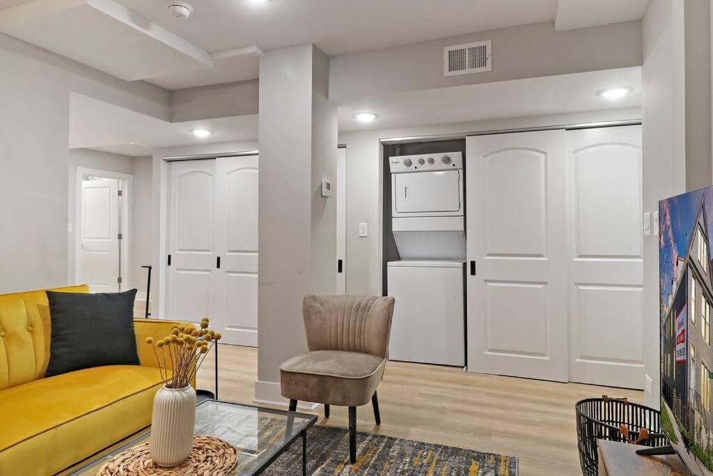 2br Luxurious With In-unit Laundry - Ashland B Apartment