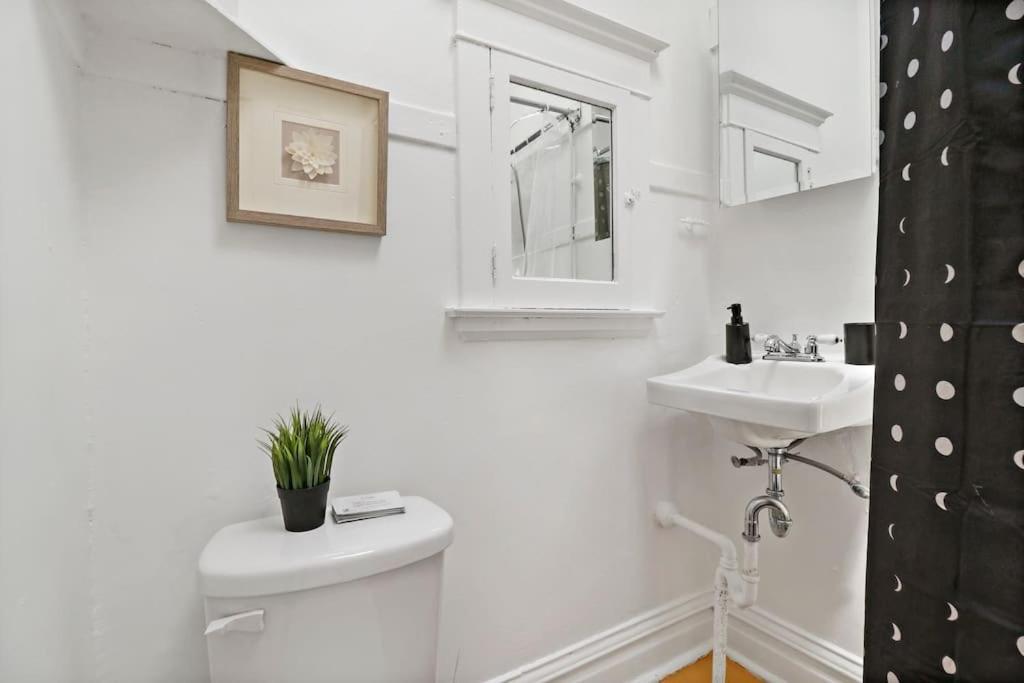 Apartment 2-bedroom Cozy In Prime Location - Clark 2