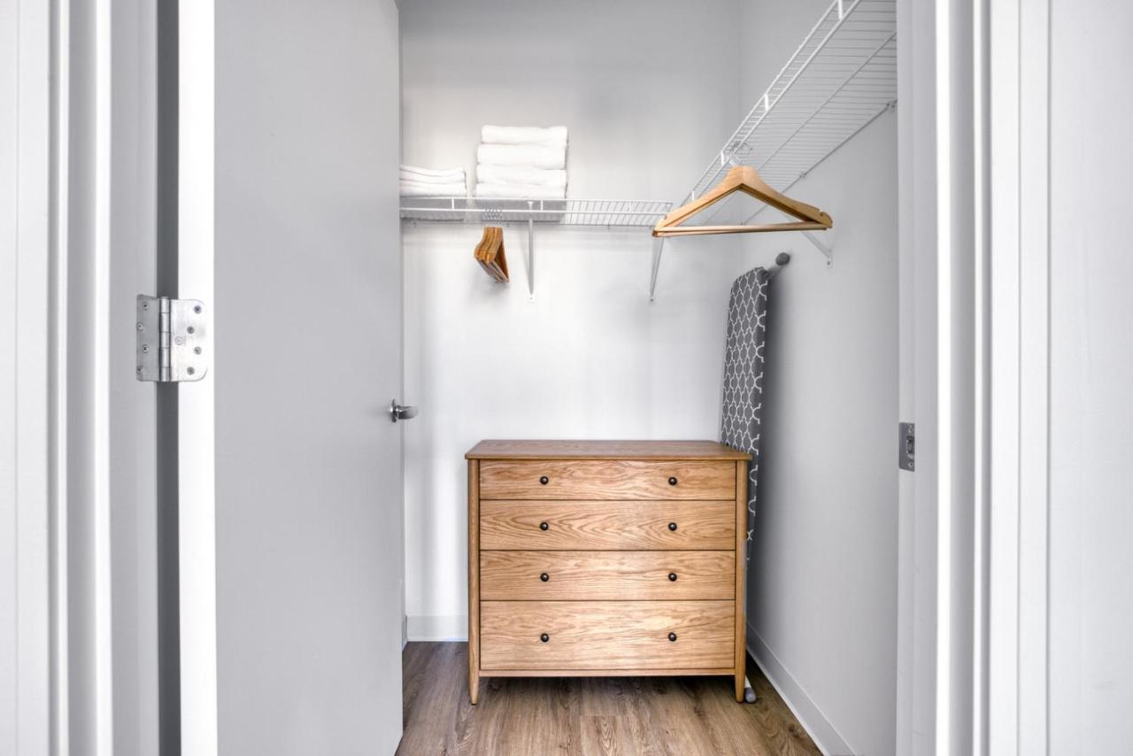 W Loop 2br W Gym Pool In Heart Of Greektown Chi-561 * Chicago