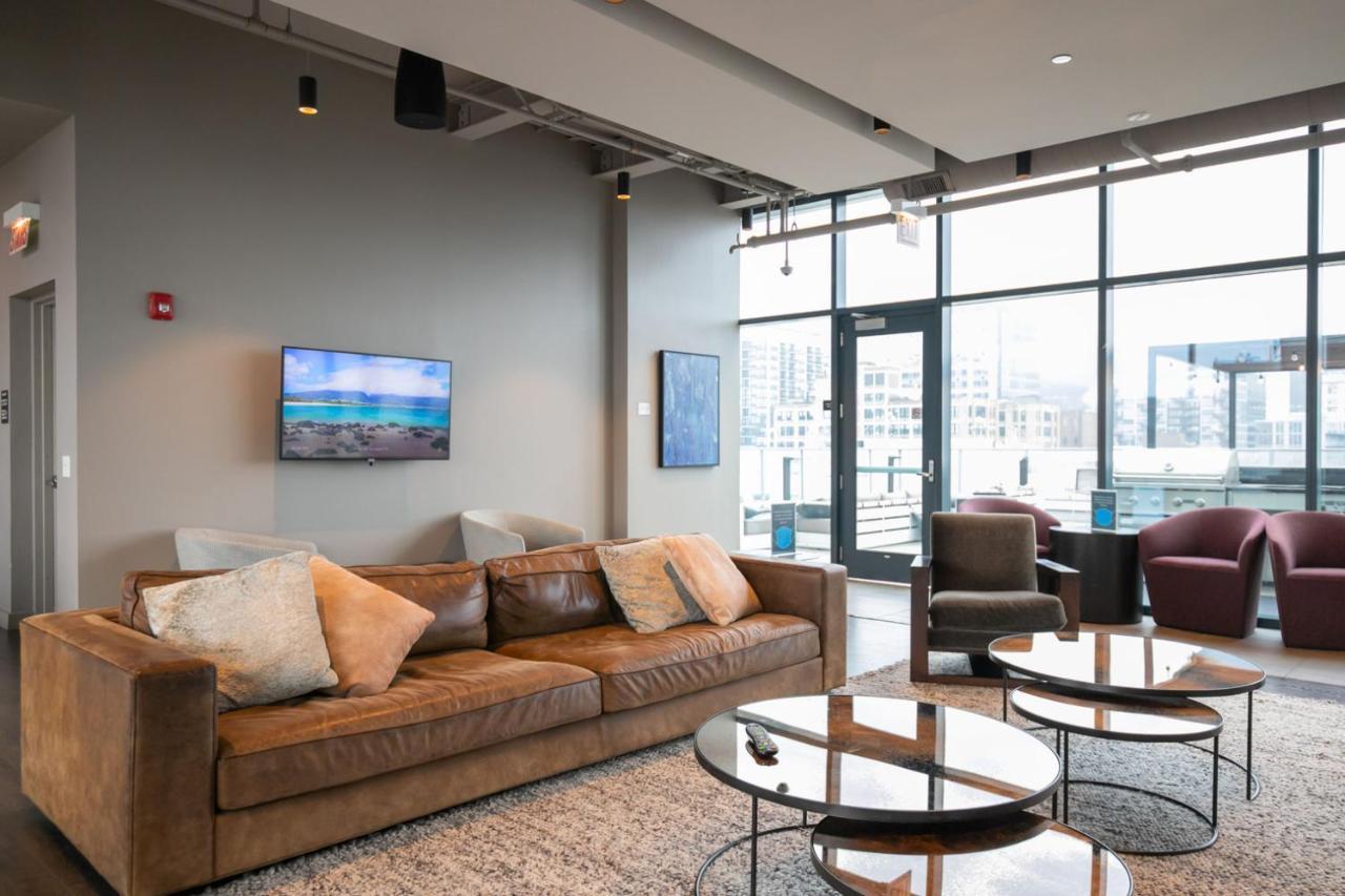 Apartment W Loop 2br W Gym Pool In Heart Of Greektown Chi-561 *