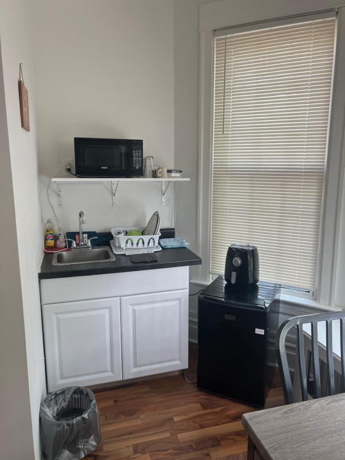 Hollywood Llc Homestay *