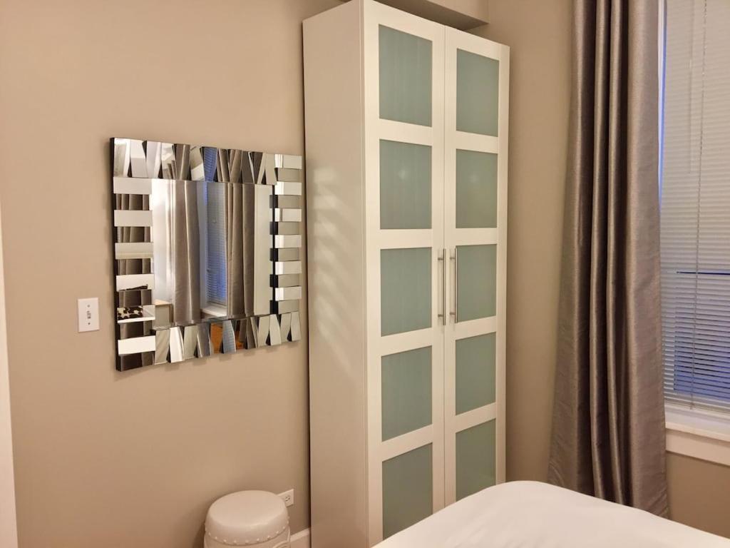 Apartment Bella On Taylor Street Chicago's Little Italy 1 Mile West The Loop & Uic Chicago