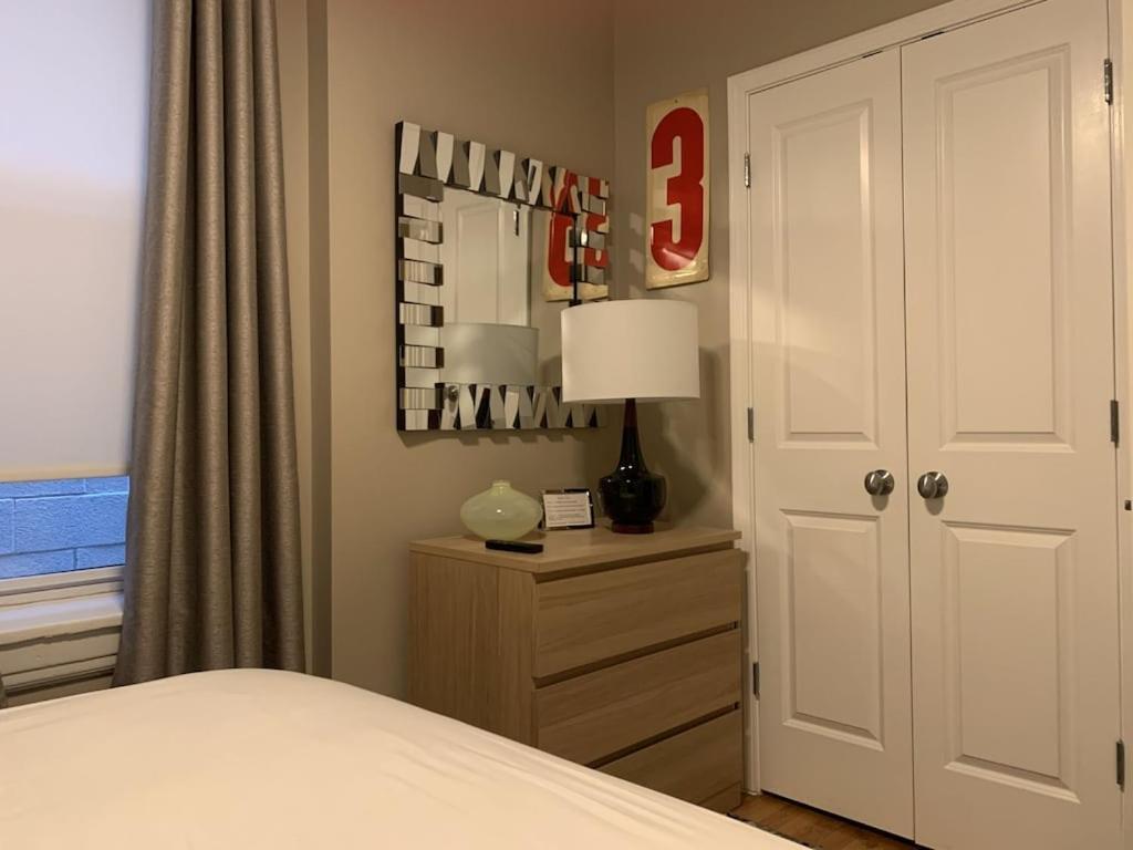 Apartment Bella On Taylor Street Chicago's Little Italy 1 Mile West The Loop & Uic Chicago
