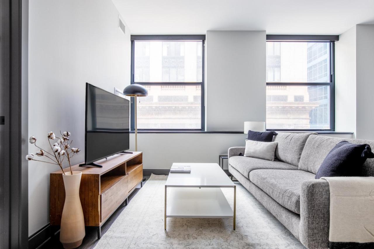 Loop 1br W Wd Gym Rooftop Pool 2 Blocks To L Chi-382 Chicago