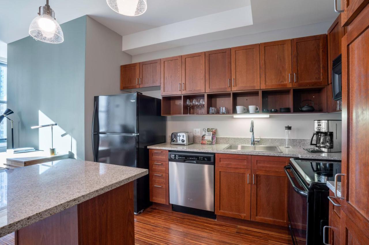 Apartment Loop 1br W Gym Nr Theatre District Chi-158 *