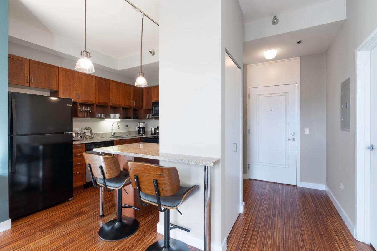 Apartment Loop 1br W Gym Nr Theatre District Chi-158 Chicago